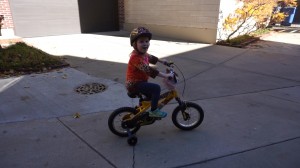 bike riding2.Still001